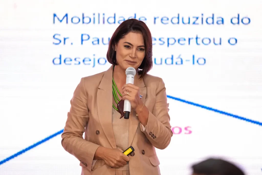 Michelle Bolsonaro nega acordo para Senado e deixa futuro em aberto