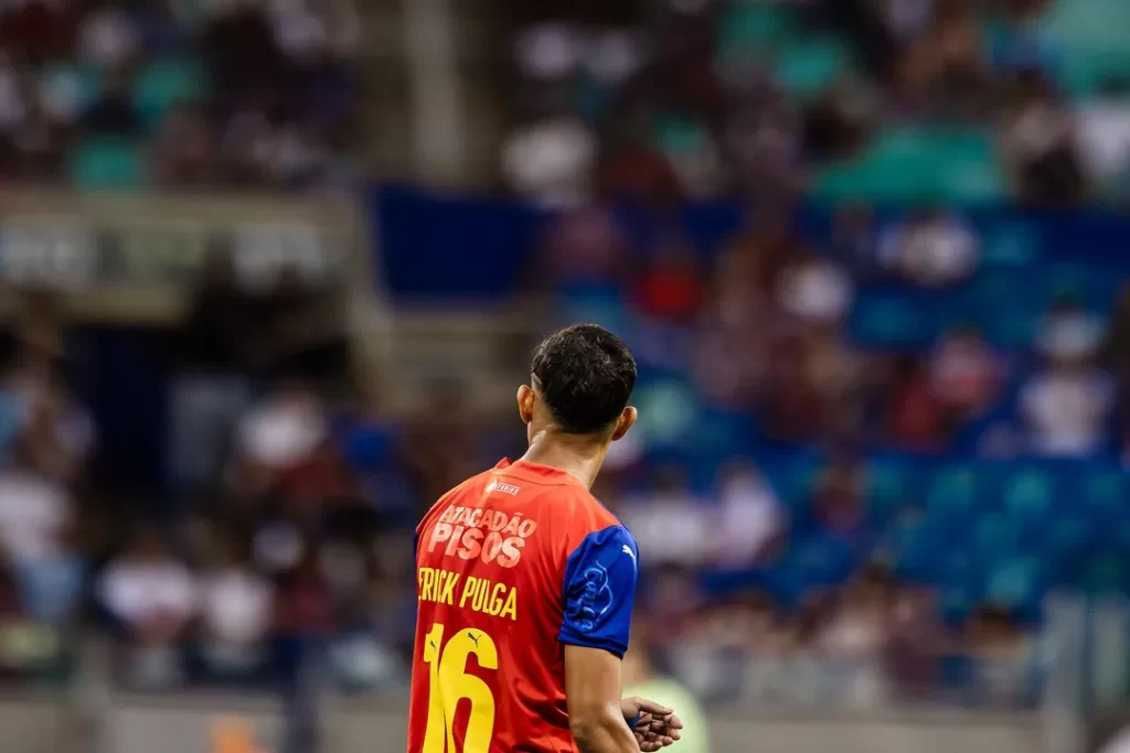 Dor de cabeça para Ceni: Bahia vence Retrô, mas perde Pulga