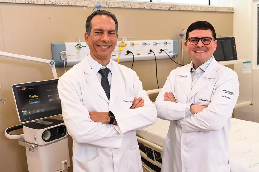 Agosto Laranja alerta para sintomas e avanços no tratamento da esclerose múltipla