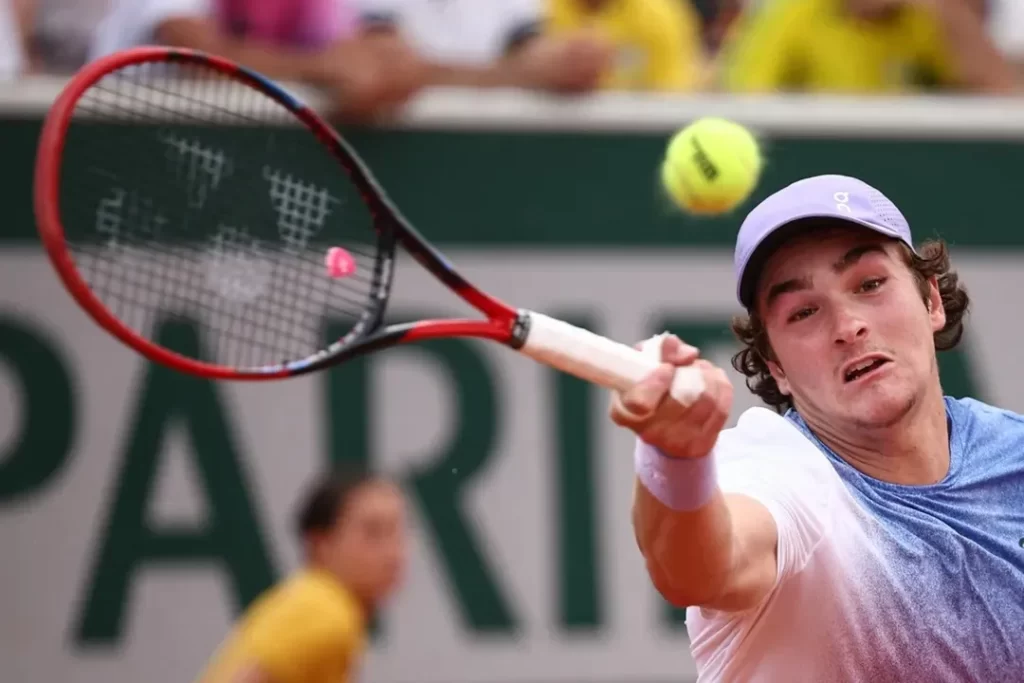 Apesar da eliminação, João Fonseca alcançará o melhor ranking da carre