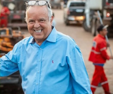TCM condena ex-prefeito a ressarcir mais de R$ 1 milhão por superfaturamento de transporte escolar