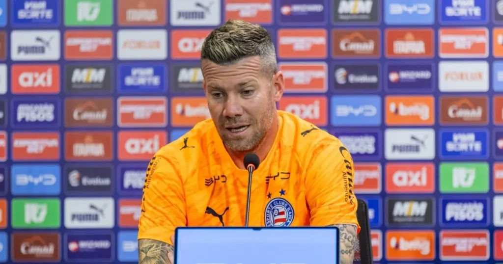 Guido Herrera é apresentado no Bahia e mira adaptação rápida: “A história deste clube exige”