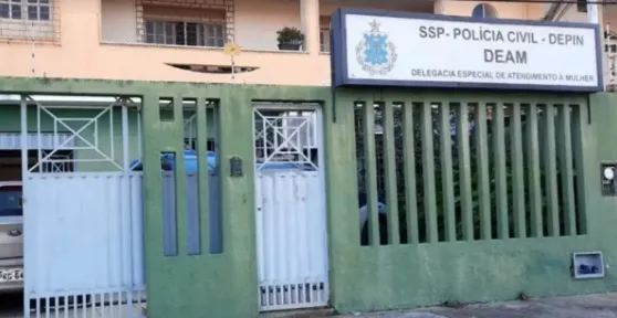 Professor é denunciado por importunação sexual contra adolescentes em escola de cidade baiana